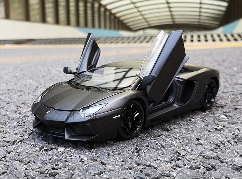 Welly FX 1/24 Lamborghini Aventador LP700-4 Diecast Car Model Toys