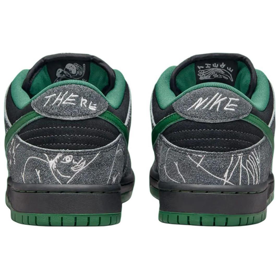 Size 9.5 - Nike THERE Skateboards x Dunk SB Low Ultra Size 9.5 - Nike THERE Skateboards x Dunk SB Low Ultra