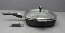 Pampered Chef Nonstick 11" Square Sauté & Steam Pan+ Lid/Steam Tray