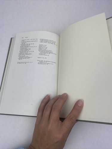 Characteristics and Operation of MOS Field Effects Devices by Paul Richman 1967 - 第 15/15 張圖片