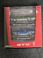 Greenlight 1:64 Pontiac GTO 2 Car Set. 1967 Green Convertible  & 1971 In Blue.