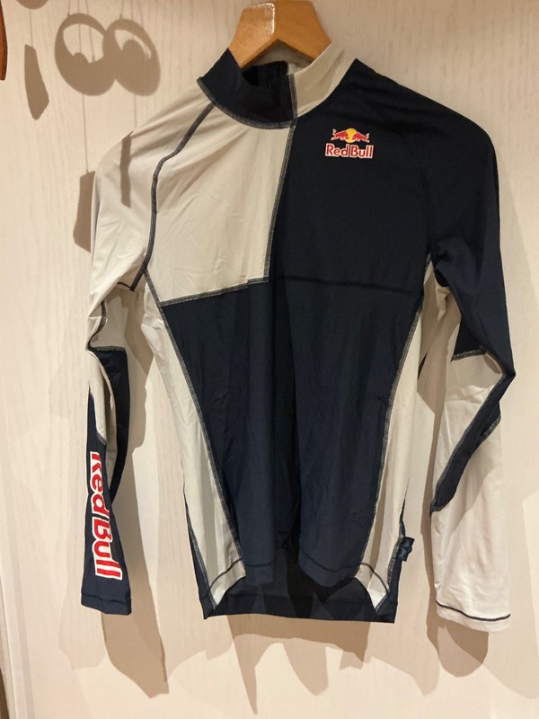 red bull athlete only, Rashquard, surfen, Wassersport,Woman L
