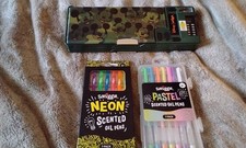 Smiggle Giftset Popout Pencil case With Neon & Glitter Gel Pens BNIB Camo Green