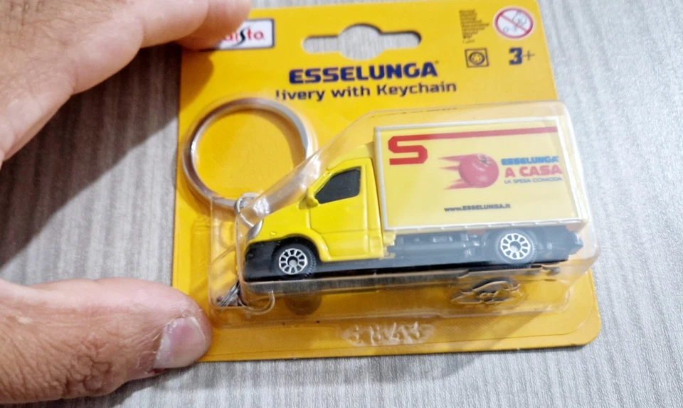 Modellino Furgone Esselunga MAISTO Scala 1/64 Portachiave 1:64 Auto  Collezione - Immagine 3 di 3