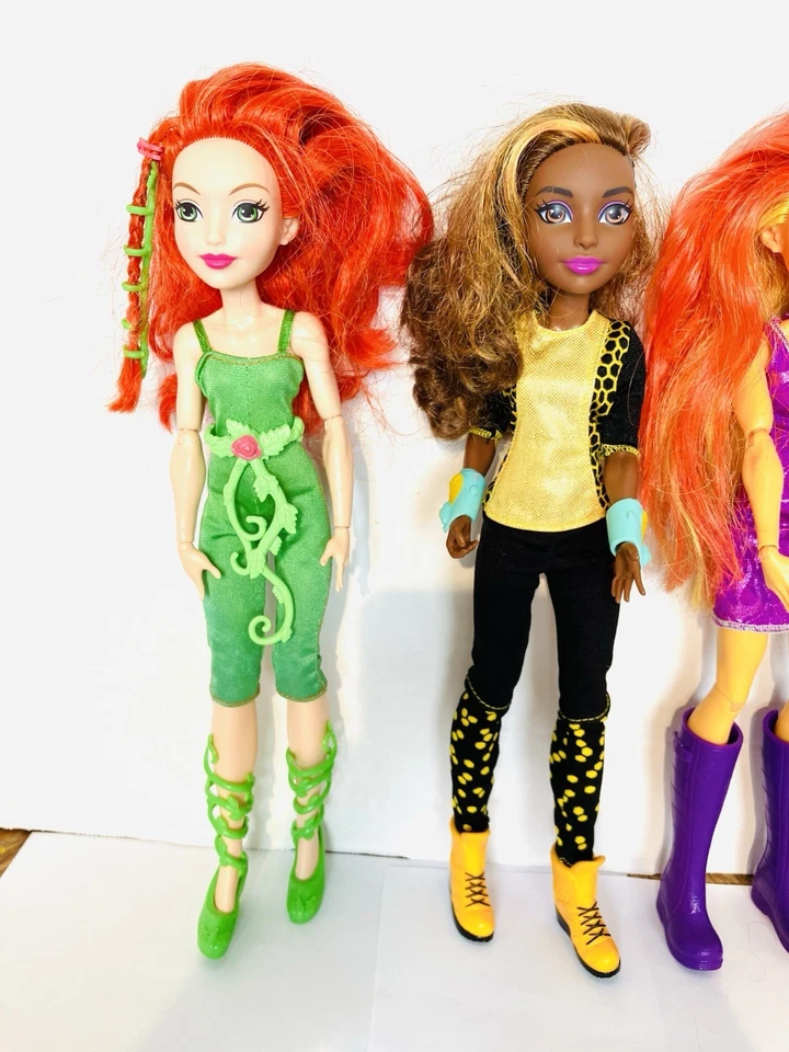 Lote (4) Muñecas de Moda DC Super Hero Niñas Incompletas Hiedra Harley Starfire Bumblebee Foto 3 de 4