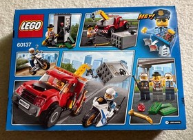 LEGO CITY: Tow Truck Trouble (60137) brand new and sealed