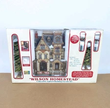 NOS Vintage LeMax Wilson Homestead  Fiber Optic Lighted Christmas Building 2003