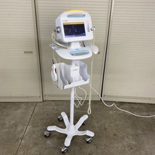Welch Allyn 6000 Series Vital Sign Monitor 63MTXX w/ Stand 4800-60  No Battery