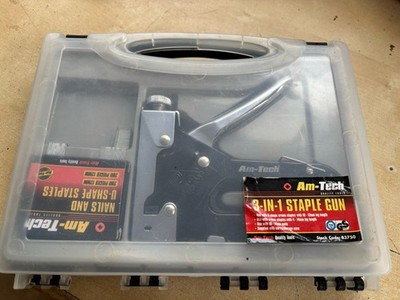 AM TEC Tacker-Set in Original-Tragetasche, 3-fach Größen Klammern, Vintage