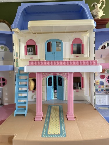Rara casa delle bambole vintage 1997 Fisher Price Loving Family Grand 4618 tetto blu - Foto 9 di 23