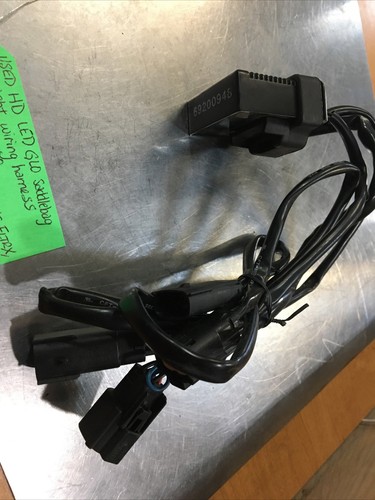 Harley Davidson LED GLO Saddlebag Light Wiring Harness #69200948 - Picture 4 of 6