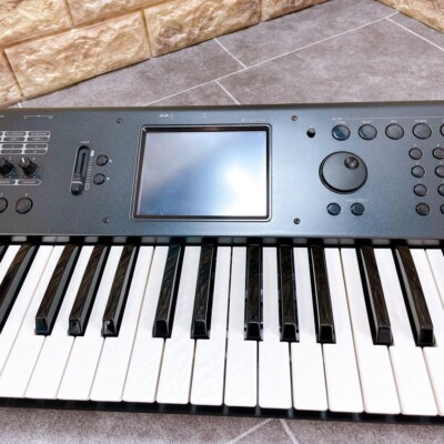KORG M50 シンセサイザー 61キー KORG M50 61 Key Synthesizer WorkstationBlack keyboard Music