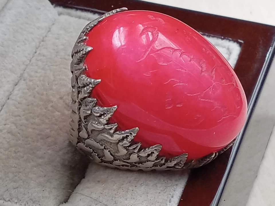 Anillo de plata de ley para hombre con piedra rosa cabujón, inscripción árabe: talla 9,25 Foto 3 de 4