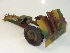 HAUSSER GERMANY TINPLATE TRAILER GUN (404)