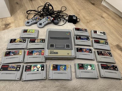 Super Nintendo SNES Grau +16 Spiele Mario Street Fighter Konvolut Zuhehörpaket  