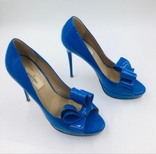 Valentino Garavani patent leather bow pumps Size 39.5