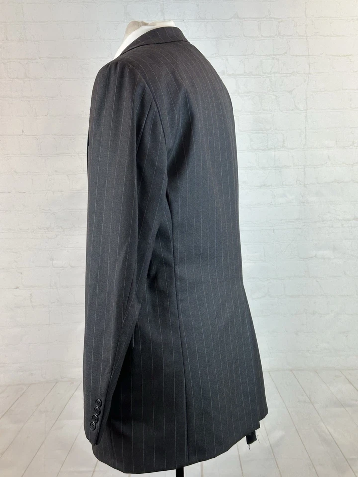 Hickey Freeman USA Men’s Dark Gray Striped 100% Wool Suit 42L 36X31 $1,398 - Image 3 of 4