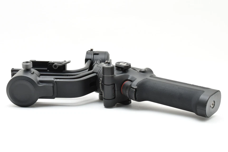 [Near Mint] DJI RSC 2 Pro Combo Camera Gimbal Stabilizer #2591487 - Image 3 of 4