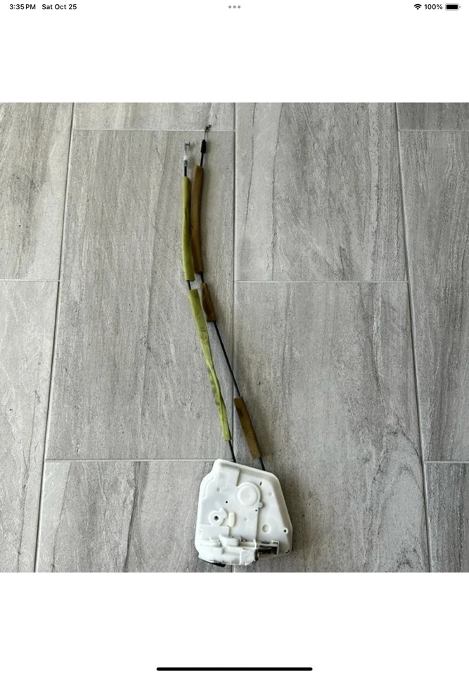 Actuador de cierre de puerta eléctrico delantero derecho Mazda 3 2010-2013 Foto 4 de 4