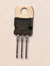 3PCS STMicroelectronics L7812CV Voltage Regulator IC REG LINEAR 12V 1.5A TO220