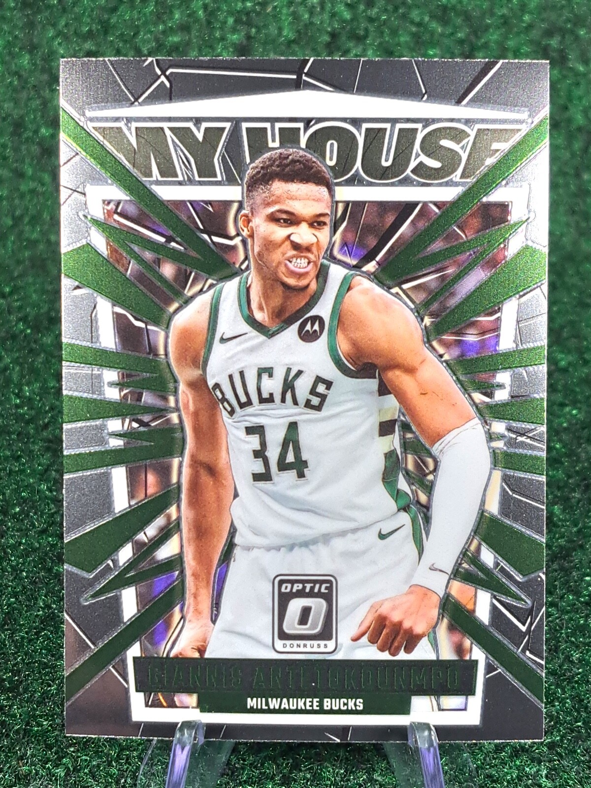 2023-24 Panini Donruss Optic My House #11 Giannis Antetokounmpo Basketball Card