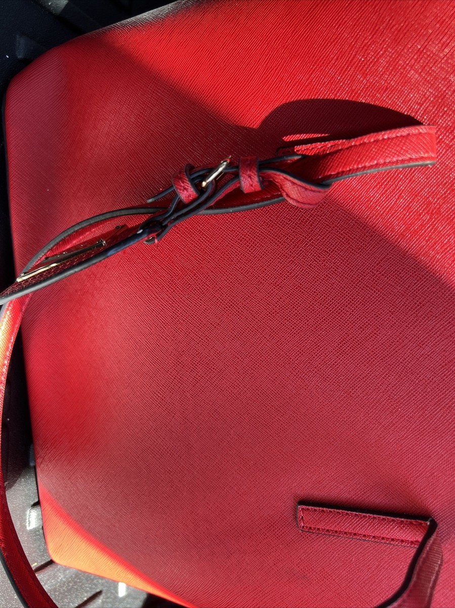 Red Aldo Purse Gold Accent Purse Handbag Satchel Very Good Red Aldo Purse Gold Accent Purse Handbag Satchel Very Good