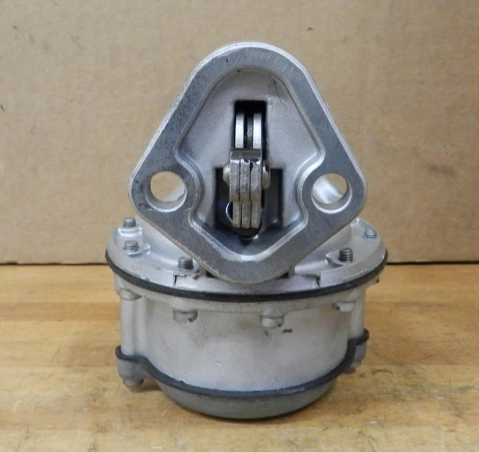 1958-62 Cadillac serie 60 62 75 Deville 365 390 V8 bomba de combustible reconstruida 4622 - 713 Foto 2 de 4