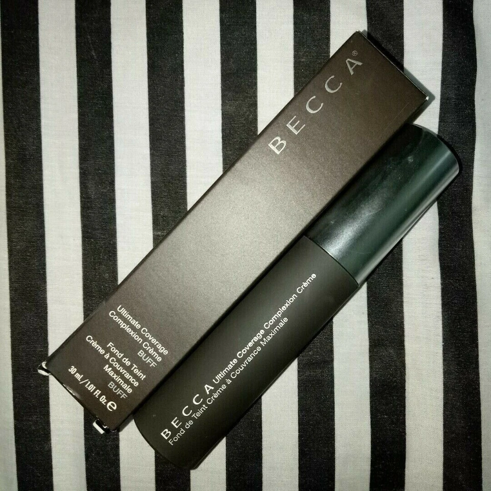 Creme de pele BECCA ULTIMATE COVER, 1 OZ NOVO NA CAIXA - Imagem 3 de 4