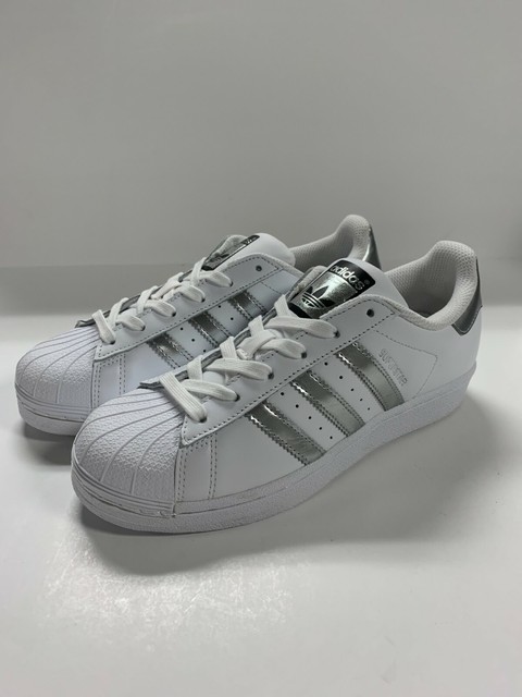 aq3091 adidas superstar