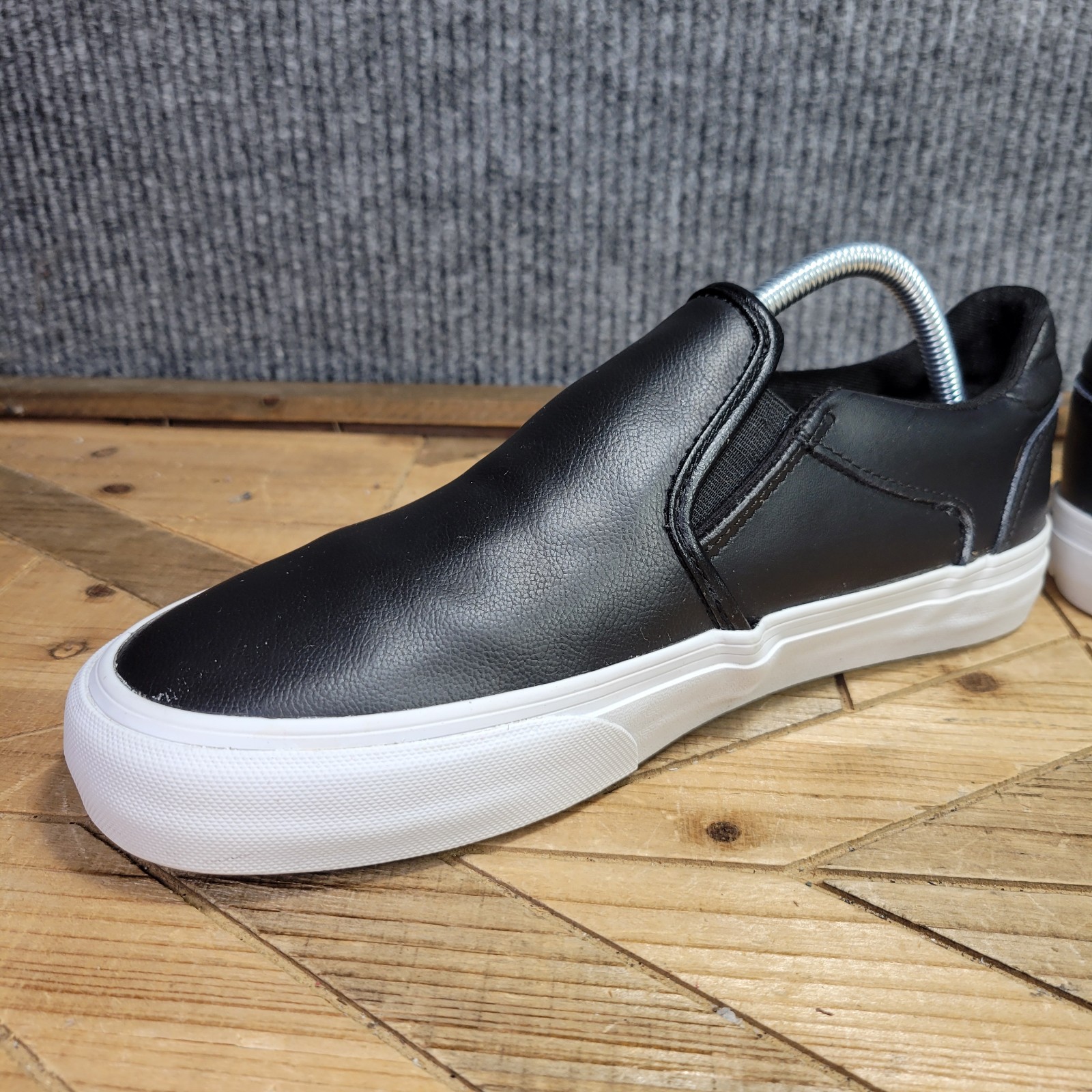 Vans Asher Deluxe 721356 Mens US 8.5 Shoes Core Black Leather Slip On Sneakers thumbnail 5