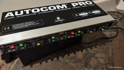 Behringer Autocom Pro