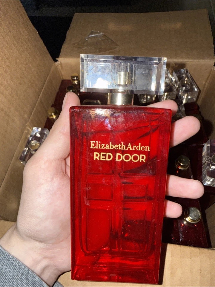 Elizabeth Arden Red Door Eau de Parfum spray 3,3 oz - Imagem 3 de 3