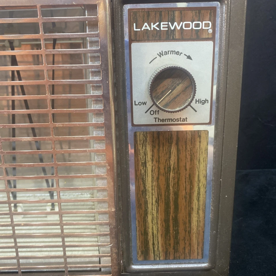 Aquecedor elétrico portátil Lakewood modelo 300, 1320 Watts testado funciona - Imagem 2 de 4