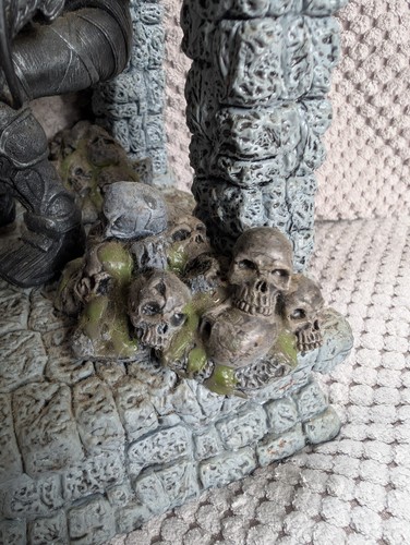 McFarlane Toys 2000 Rob Zombie Super Stage Action Figure Skulls - Picture 4 of 12