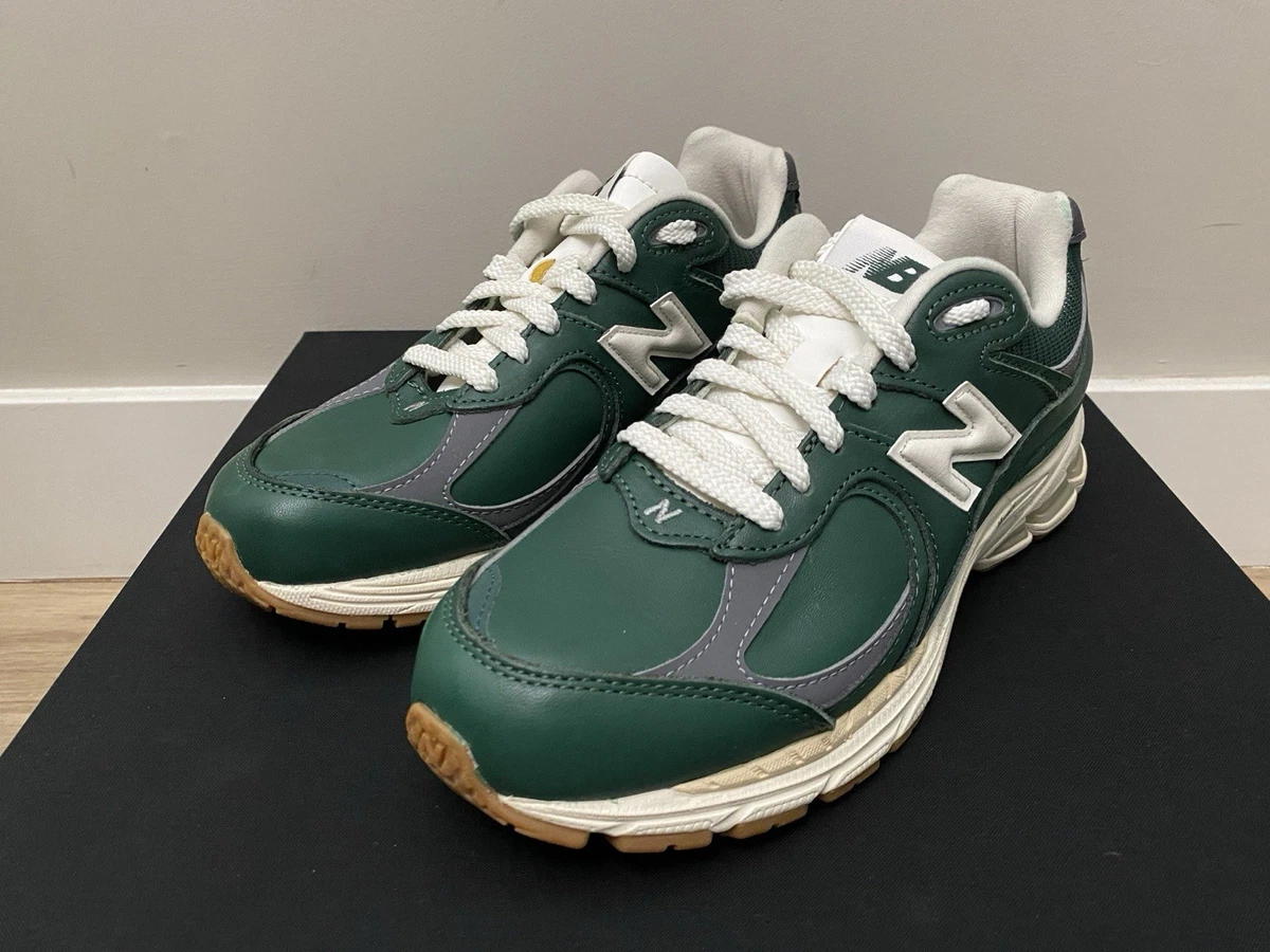 ワールドレップグリーン New Balance 2002R Vintage Leather Pack - Green for Sale
