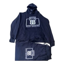 Size Large Men's black sweatsuit set with design Been Bossing