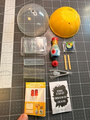 MGA's Miniverse Make It Mini Cafe Series 3 STRAWBERRY POPS New