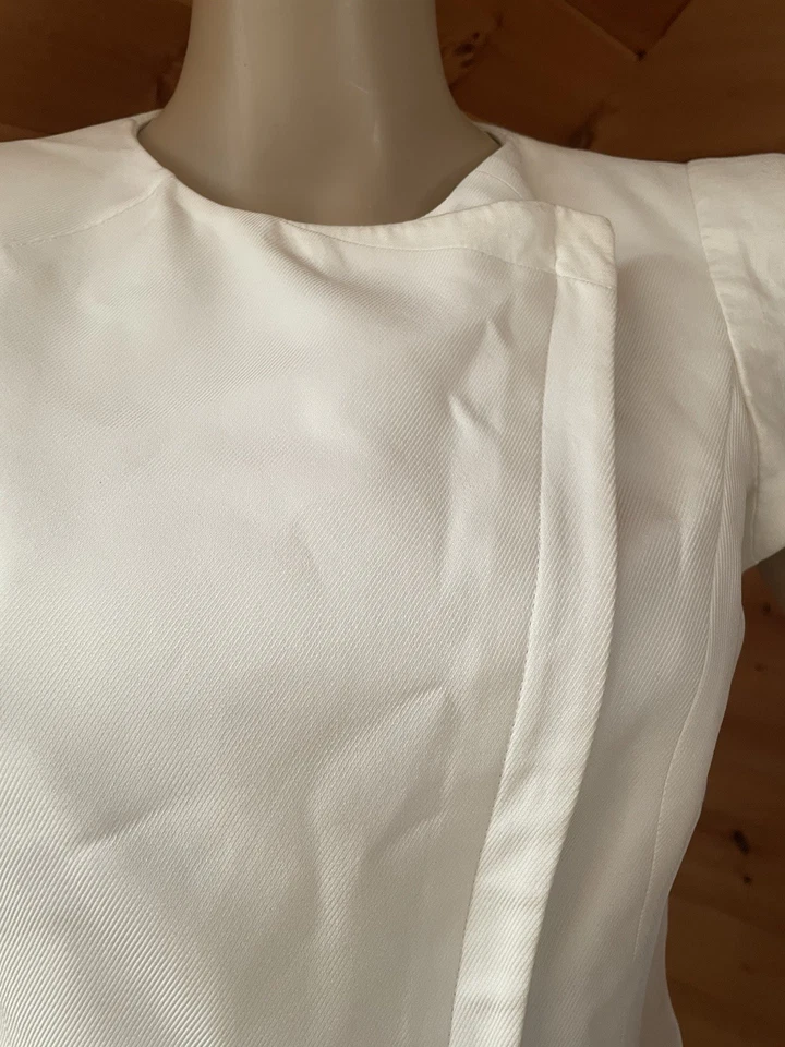 Emporio Armani Women’s White Linen Front Zipper Short Sleeves Blazer Size I38 - Image 2 of 4