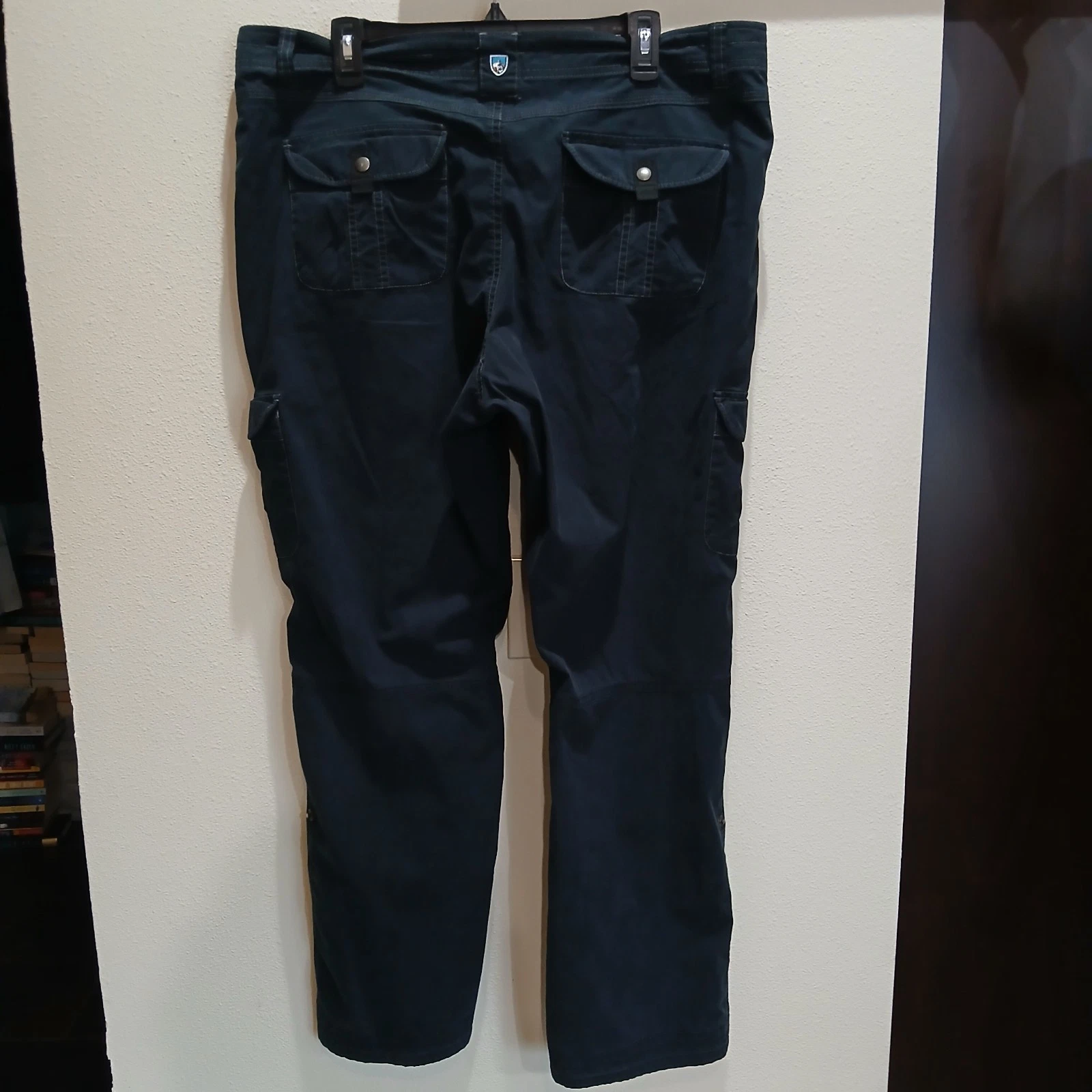Kuhl Women's Roll-Up Pants Sz 18W Reg (39x32) Black Outdoor Athletic Hiking
