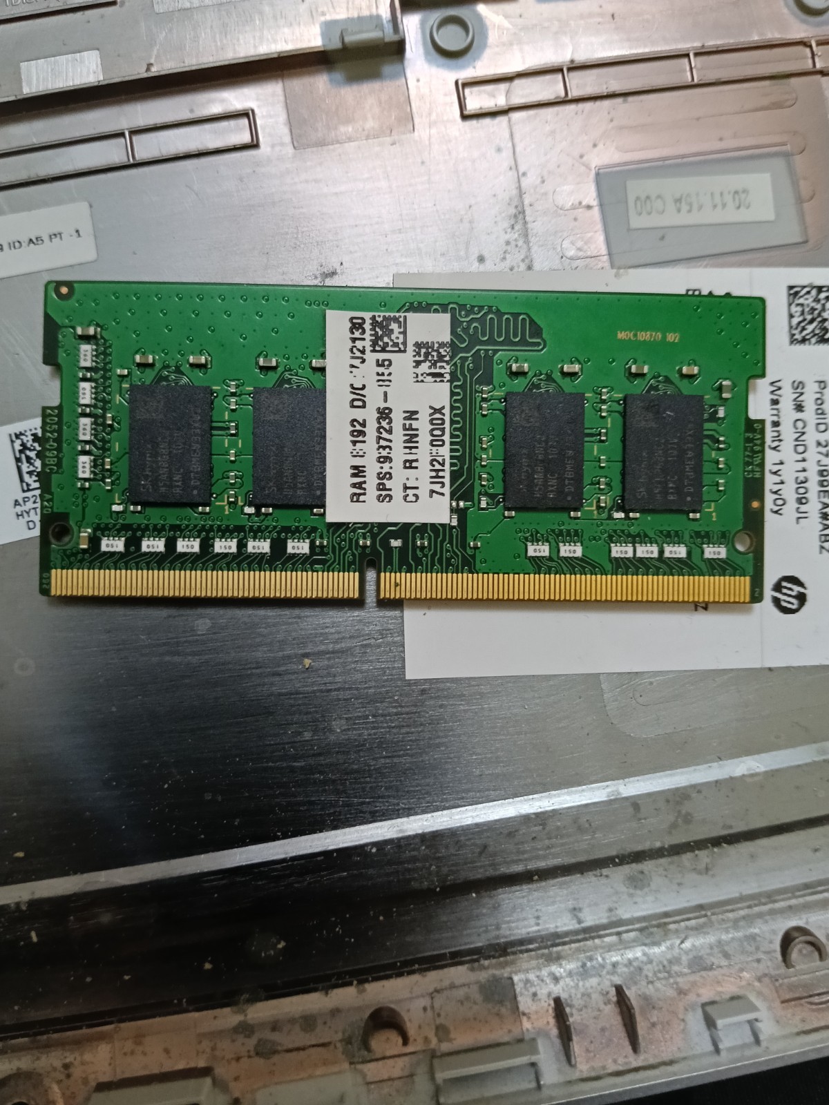 SK hynix 8GB DDR4 SO-DIMM PC4-3200AA 1Rx8 260-pin RAM HMA81GS6CJR8N-XN