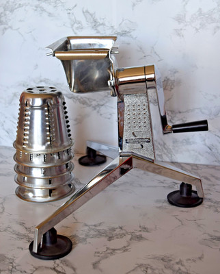 Vintage Saladmaster Manual Food Processor Dicer Grinder Slicer with 5 Cones