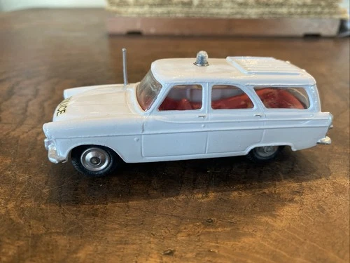 Vintage Corgi Toys #419 Ford Zephyr MK2 Police Motorway Patrol Car Code 3 #317