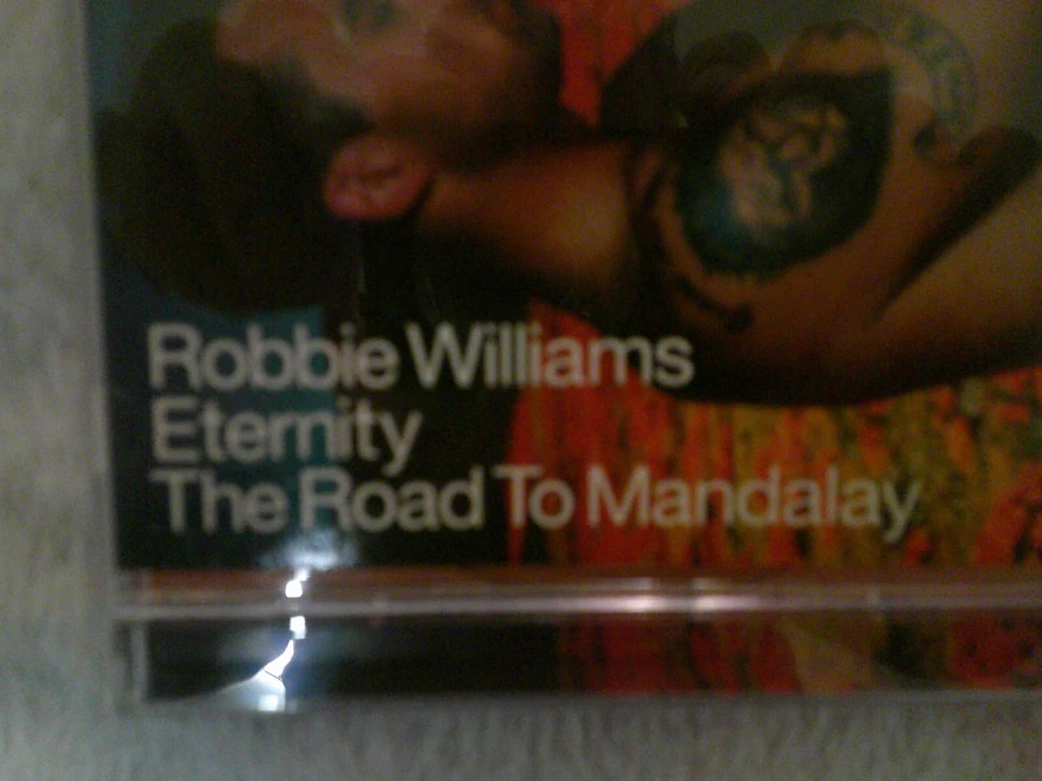 Maxi-CD von Robbie Williams - Bild 2 von 4