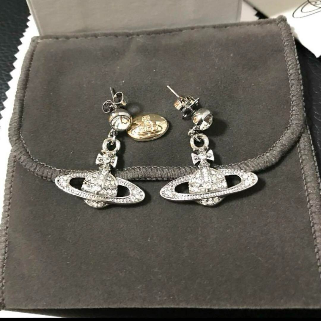 アクセサリーその他 Mini Bas Relief Earrings Vivienne Westwood Mini bas Relief Earrings Silver Accessory
