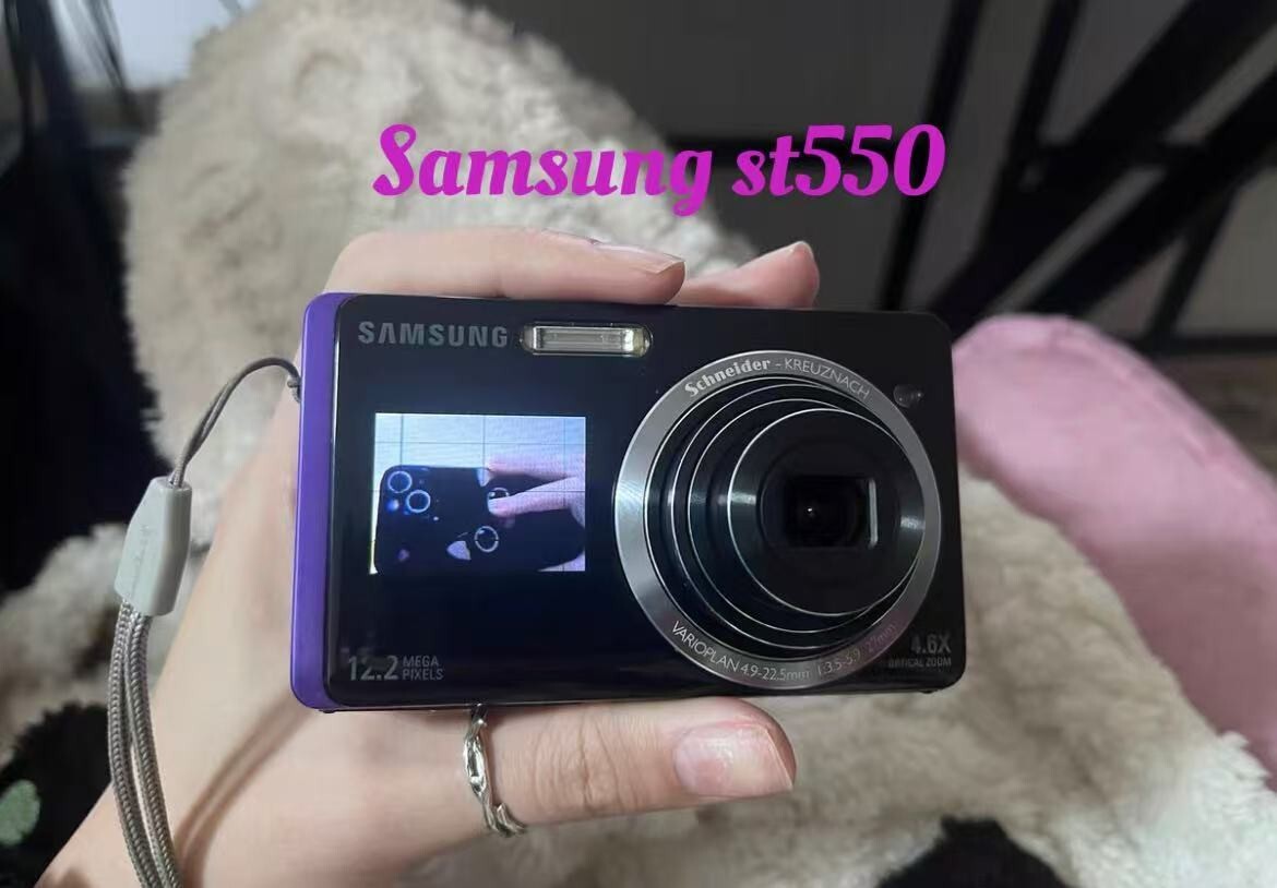 Samsung ST550 コンパクトデジタルカメラ オルチャンカメラ Samsung ST550 12.2MP Compact Digital Camera Selfie Screen