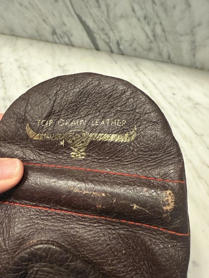 Vintage Everlast 4308 Boxing Focus Mitts - Mid Century Training Gear Punch Pads - Image 2 of 4