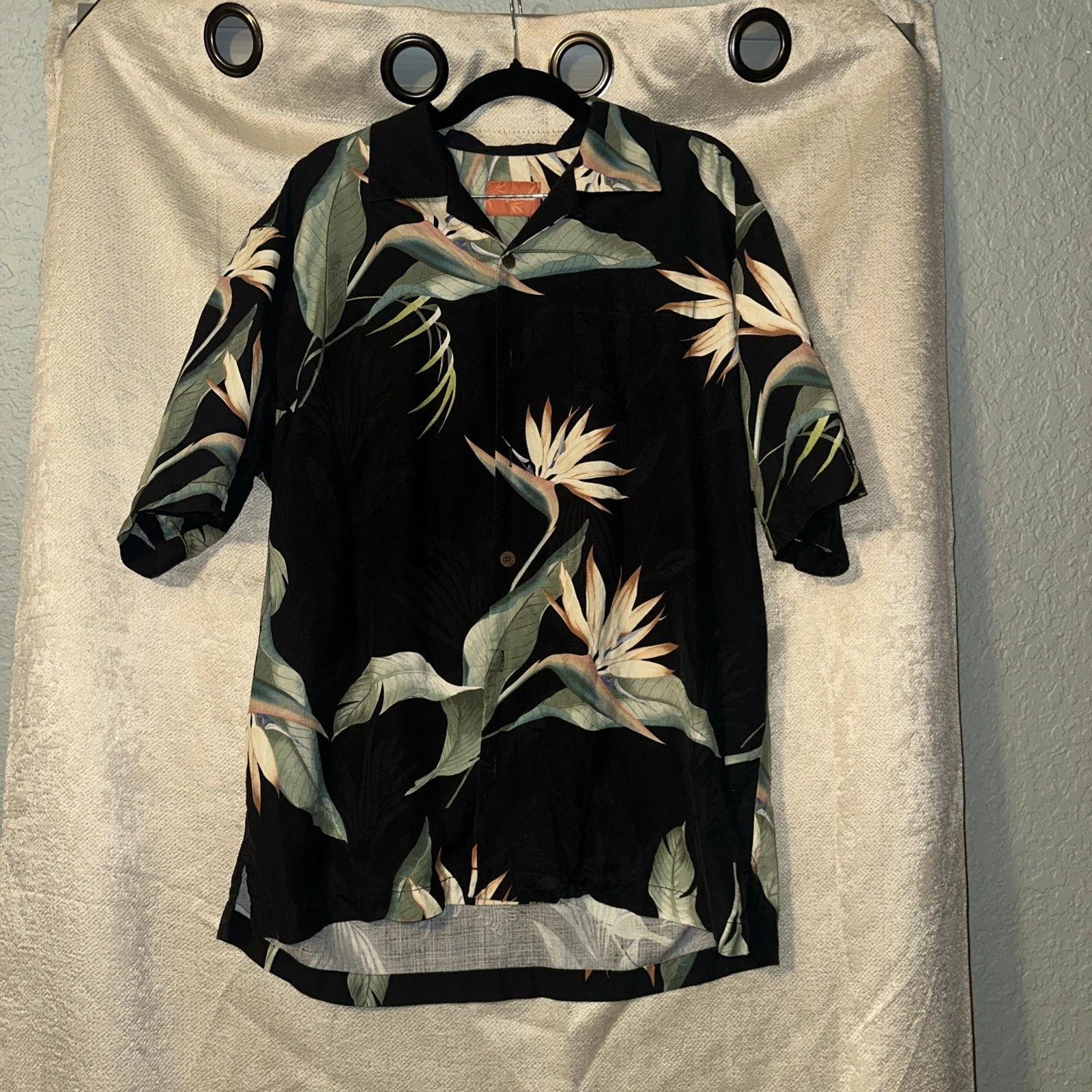 Tommy Bahama Birds Of Paradise Shirt MED Floral Tropical button down SILK