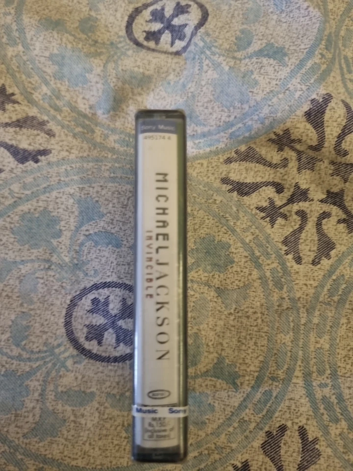 Michael Jackson Invincible INDIA EDITION GREEN COVER TAPE SEALED MINT SONY - Image 2 of 3