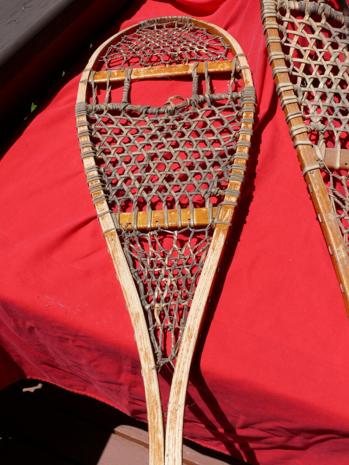 Vintage TUBBS Cross Country WOODEN SNOWSHOES Made in Wallingford VT 48
