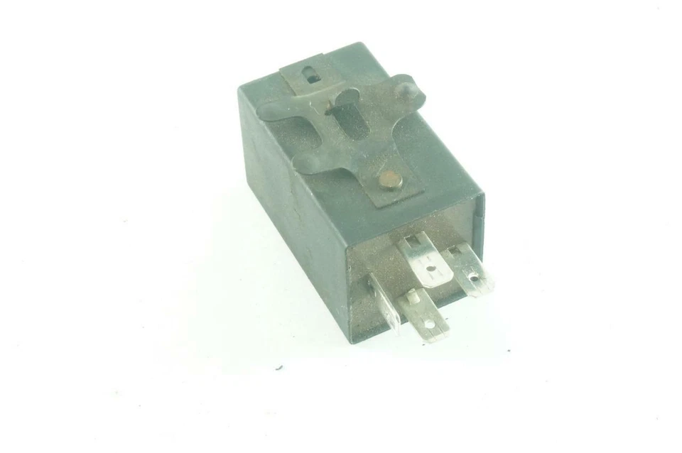 OEM BMW E30 Seat Belt Warning Timer Relay Time Module 84-91 318i 325e 325i 325ix - Image 3 of 4